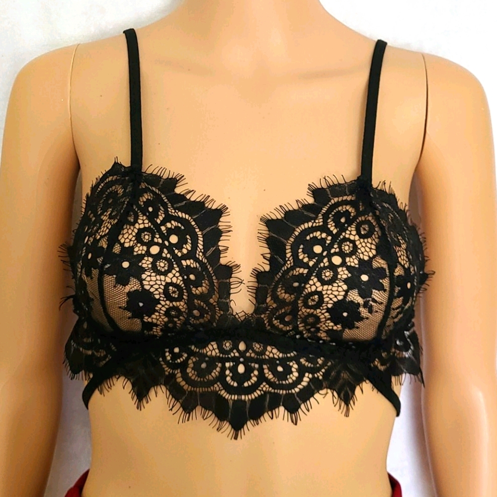 🚨 3 for $10 Sexy Black Lace Bralette